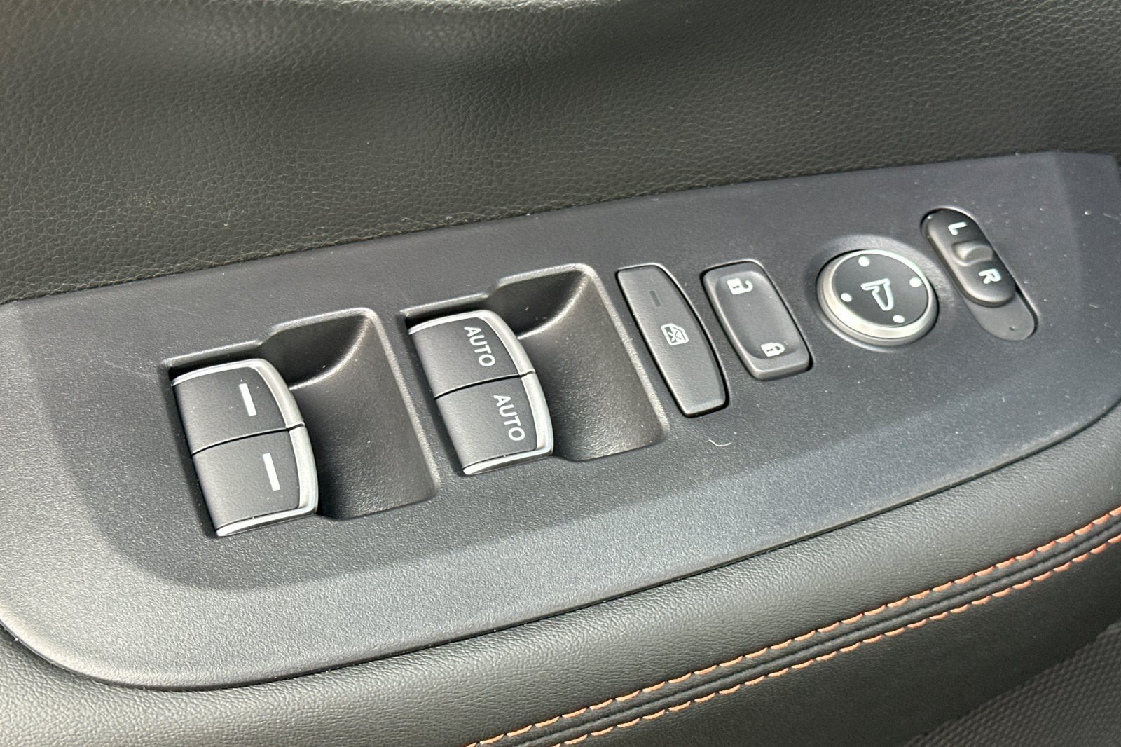 Used 2026 Honda HR-V Sport image 12