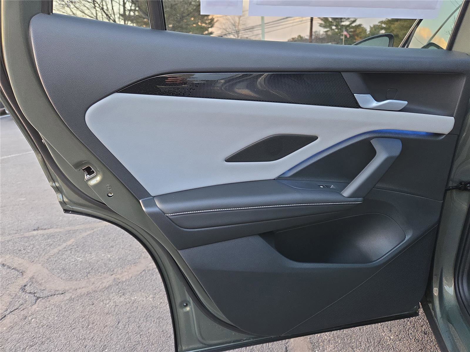 New 2026 Volkswagen Tiguan SE R-Line image 23