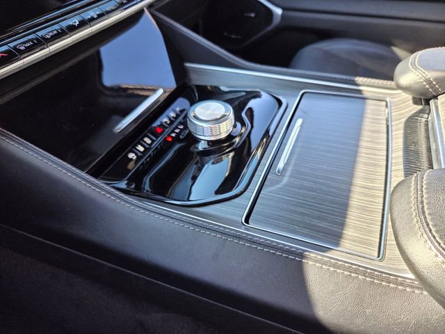 Used 2024 Jeep Wagoneer Series II w/ Flexible Seating Group image 32