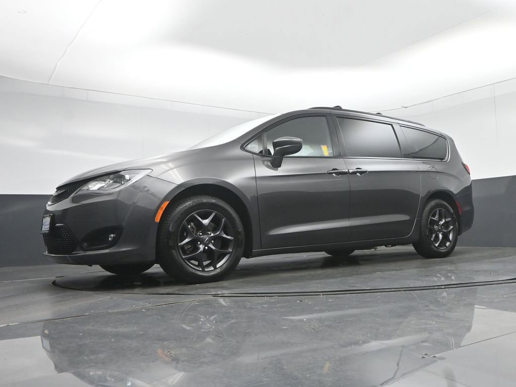 Used 2019 Chrysler Pacifica Touring-L w/ S Appearance Package FWD image 69