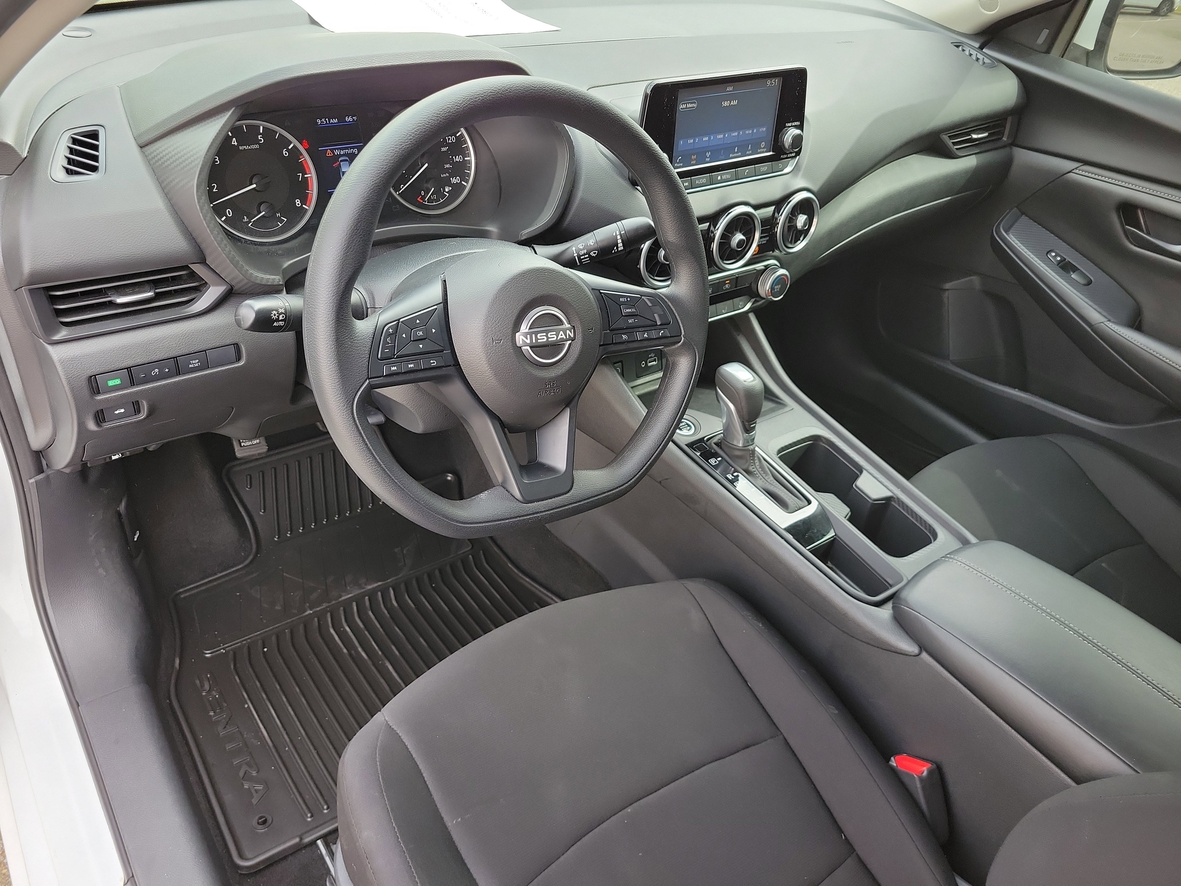 Used 2025 Nissan Sentra S image 8