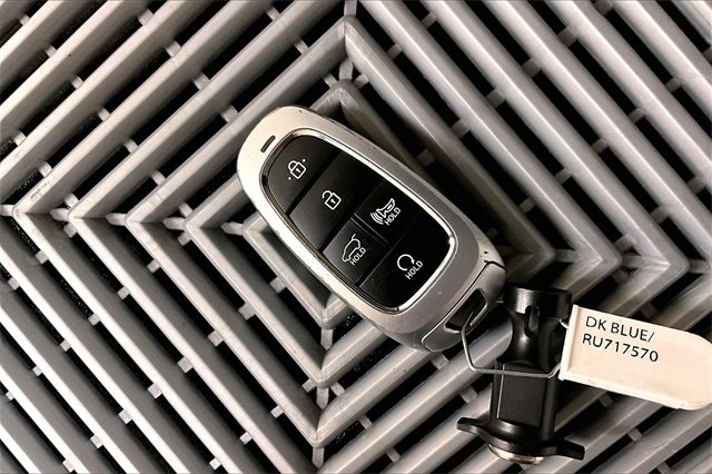 Used 2024 Hyundai Palisade Limited image 9