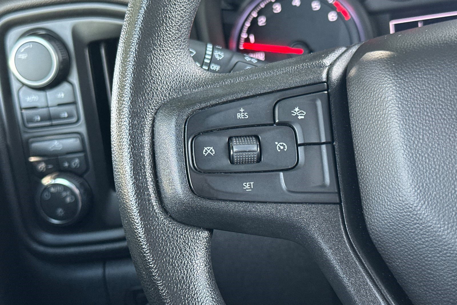 Used 2022 Chevrolet Silverado 1500 Custom Trail Boss w/ LPO, Dark Essentials Package image 28