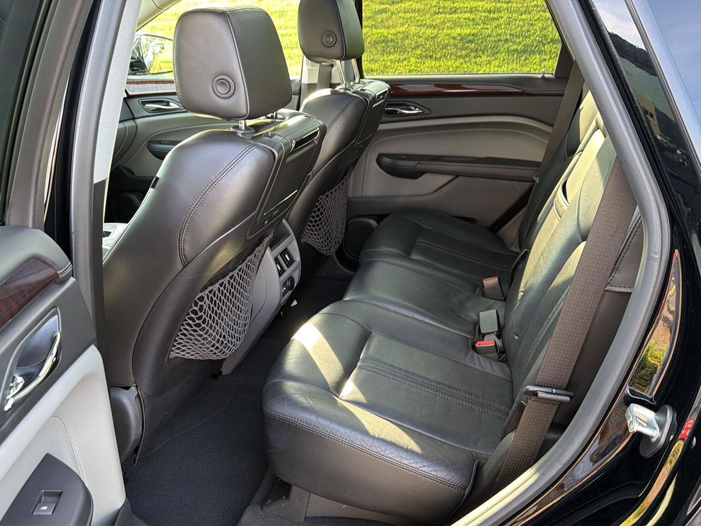 Used 2010 Cadillac SRX Luxury FWD image 10