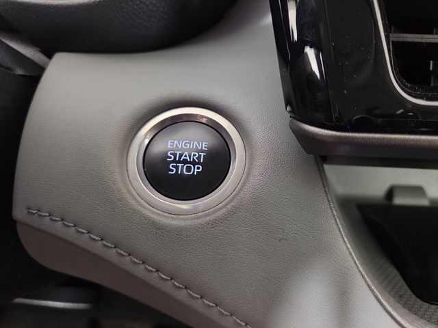 Used 2024 Toyota Highlander XLE AWD/4WD image 26