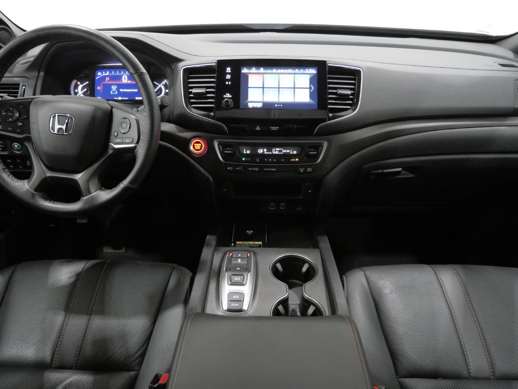 Used 2025 Honda Passport TrailSport image 11