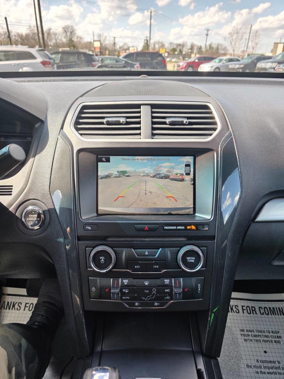 Used 2016 Ford Explorer XLT w/ Equipment Group 202A image 13