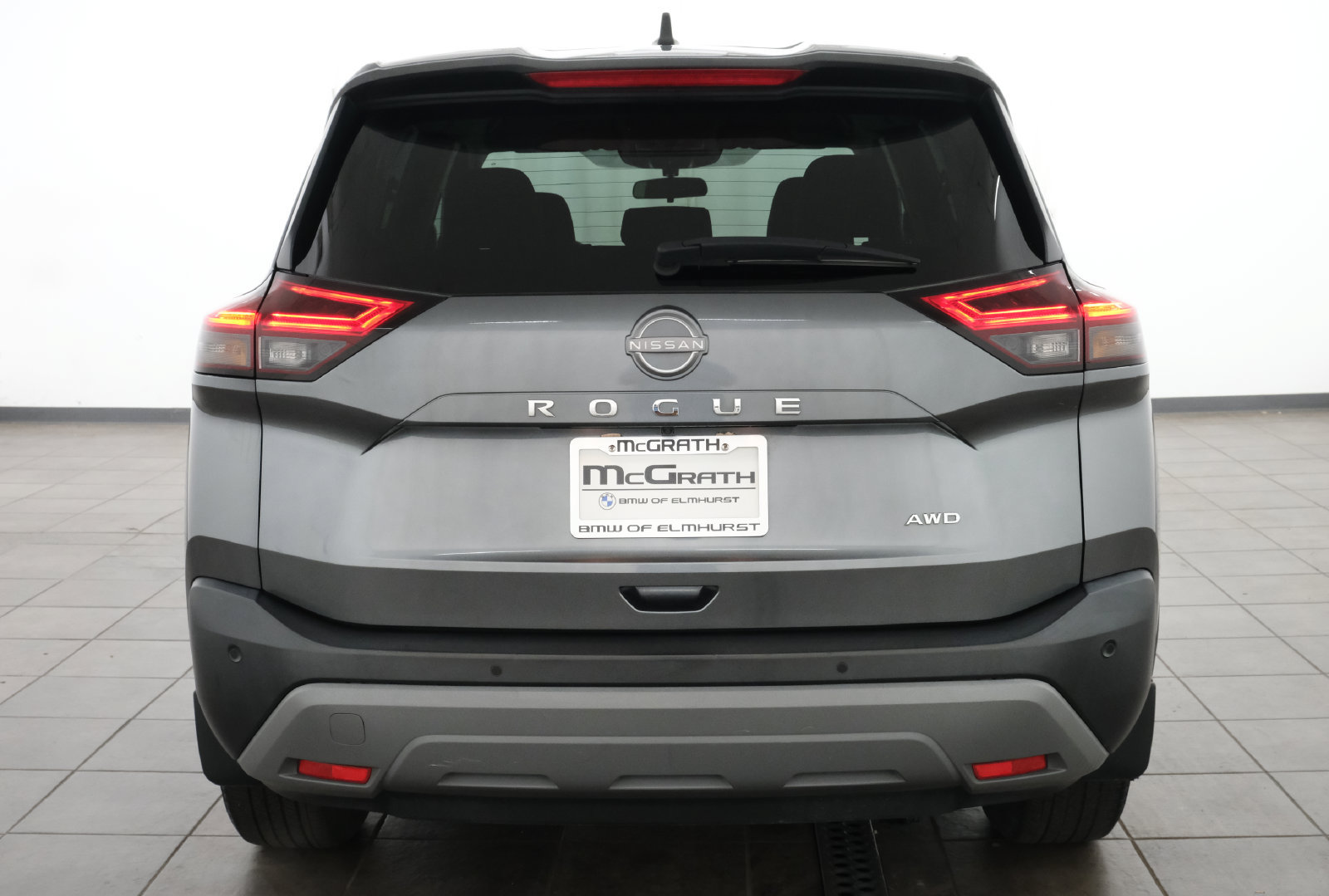 Used 2023 Nissan Rogue S AWD/4WD image 4
