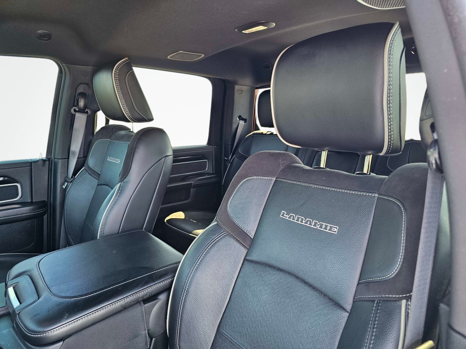 Used 2022 RAM 3500 Laramie w/ Night Edition AWD/4WD image 20