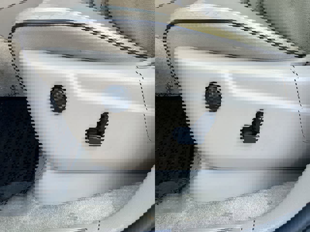 Used 2017 Jeep Grand Cherokee Overland image 23