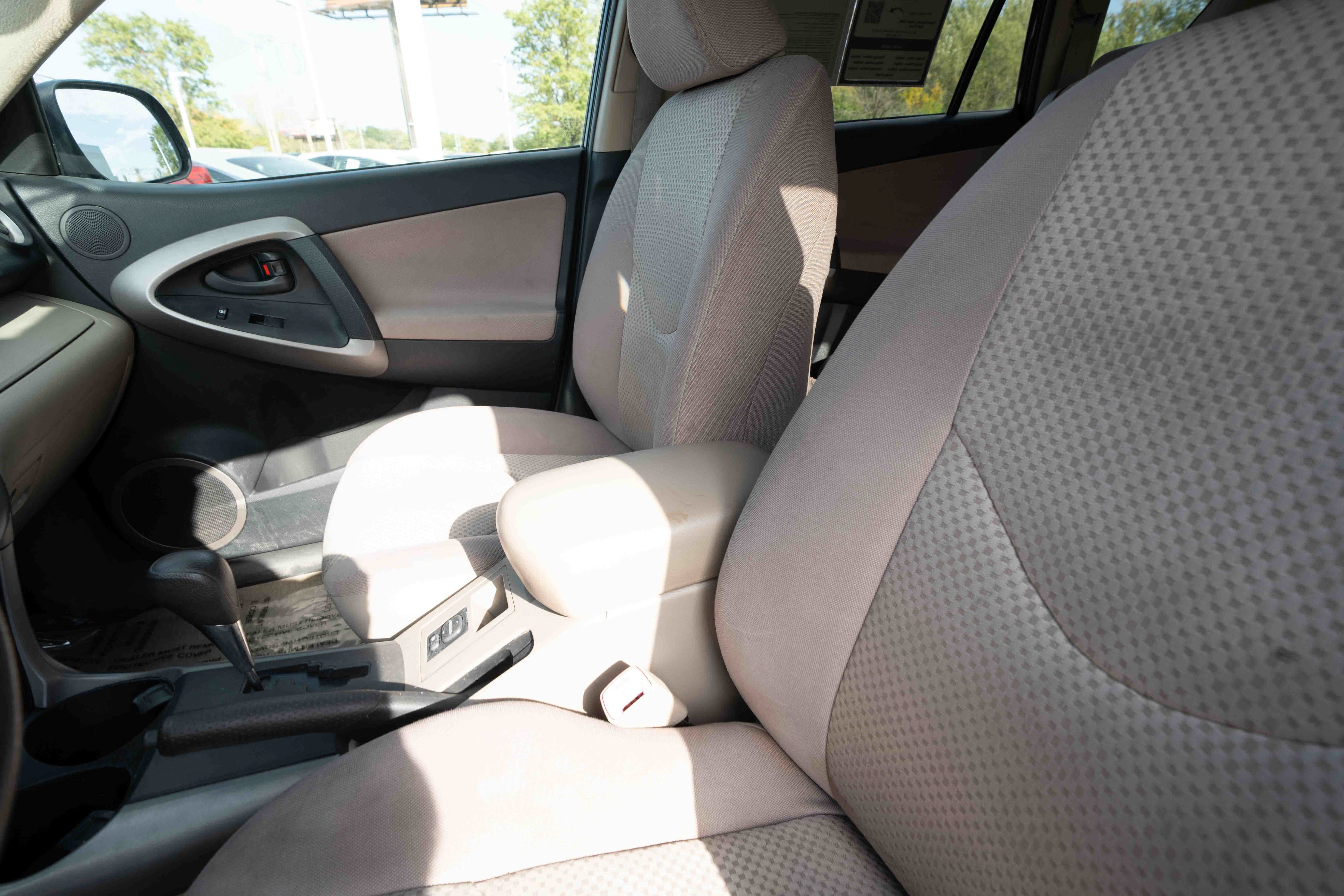 Used 2006 Toyota RAV4 2WD image 10