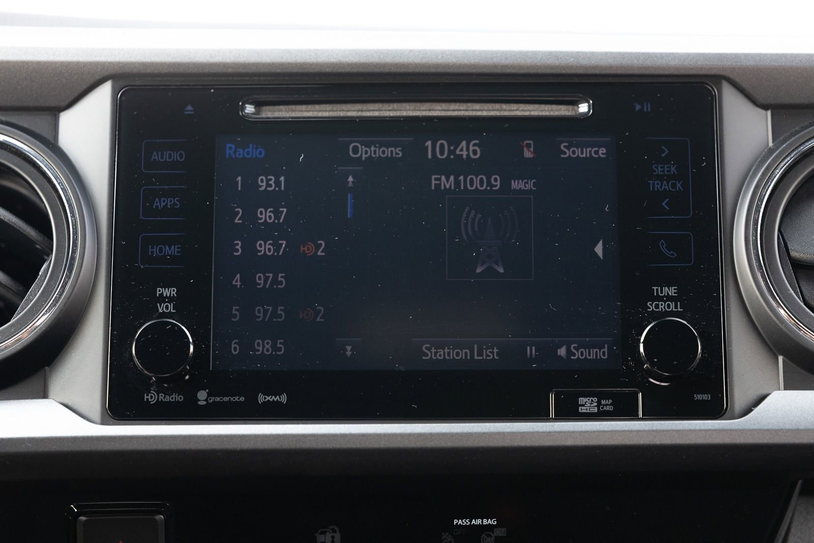 Used 2018 Toyota Tacoma TRD Off-Road AWD/4WD image 31