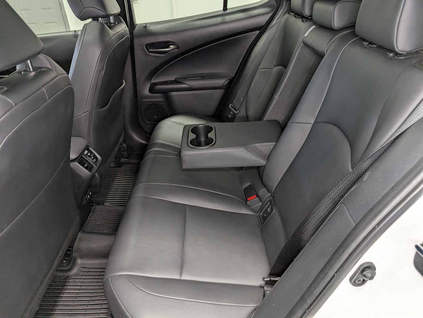 Used 2020 Lexus UX 250h w/ Premium Package image 23