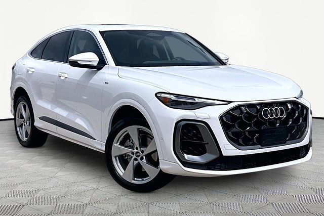 Used 2025 Audi Q5 Premium Plus w/ Premium Plus AWD/4WD image 11