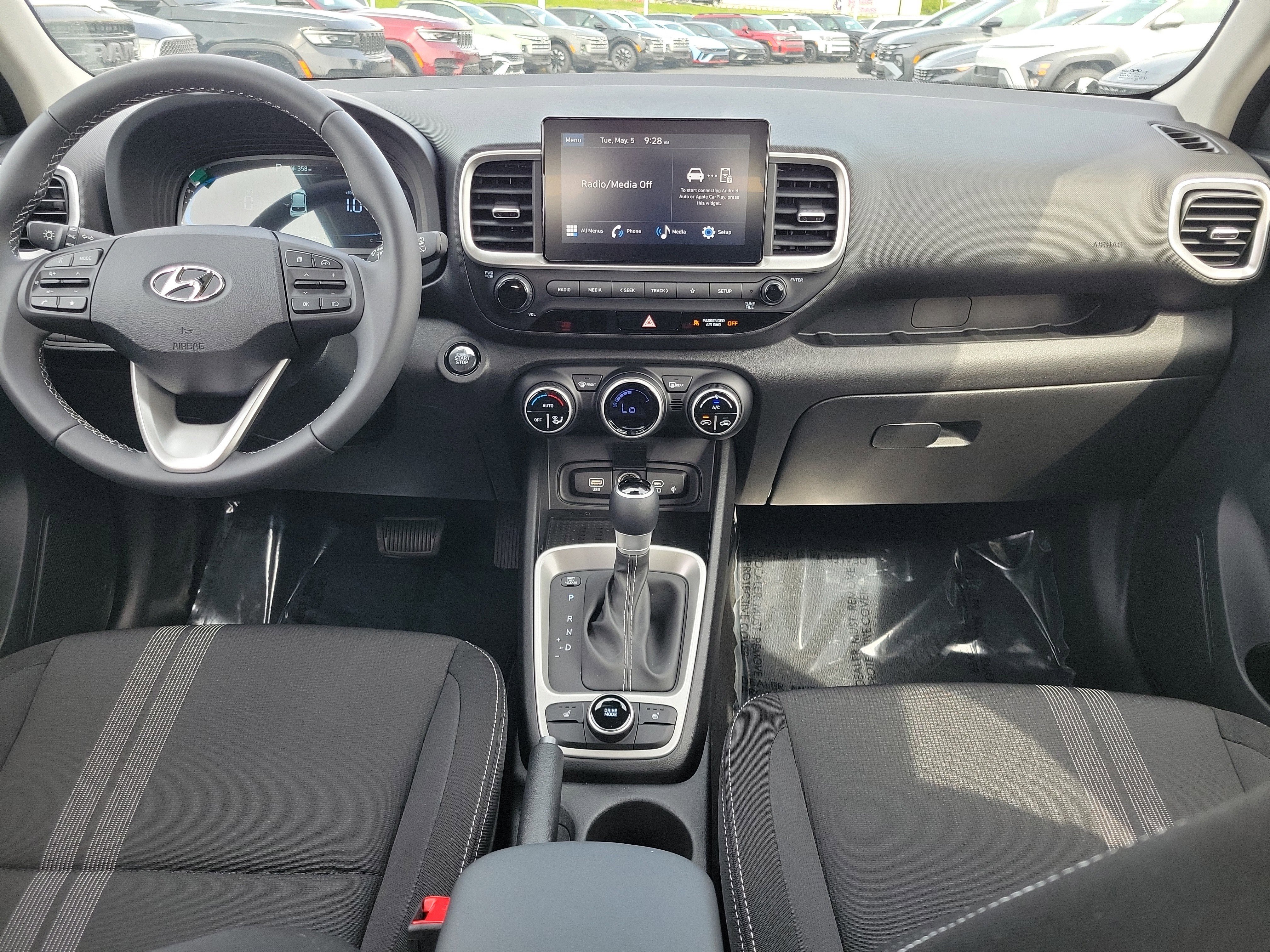 New 2026 Hyundai Venue SEL FWD image 7
