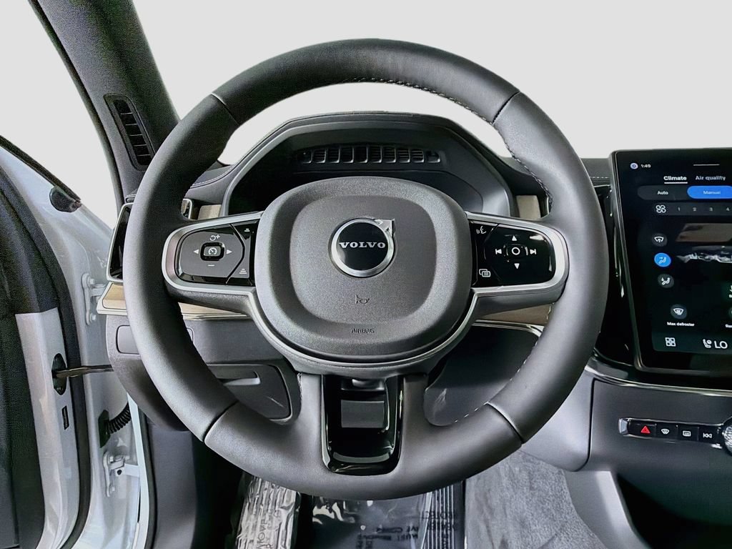 New 2026 Volvo XC90 B6 Core AWD/4WD image 11
