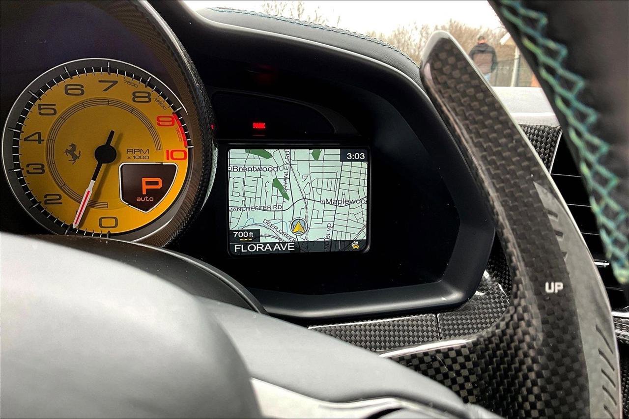 Used 2015 Ferrari 458 Italia Coupe image 15