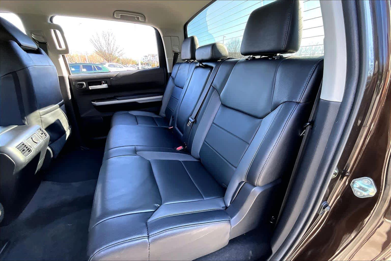 Used 2020 Toyota Tundra Limited w/ Limited Premium Package AWD/4WD image 19