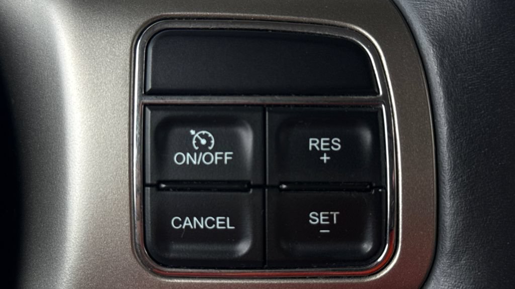 Used 2015 Jeep Patriot Latitude AWD/4WD image 28