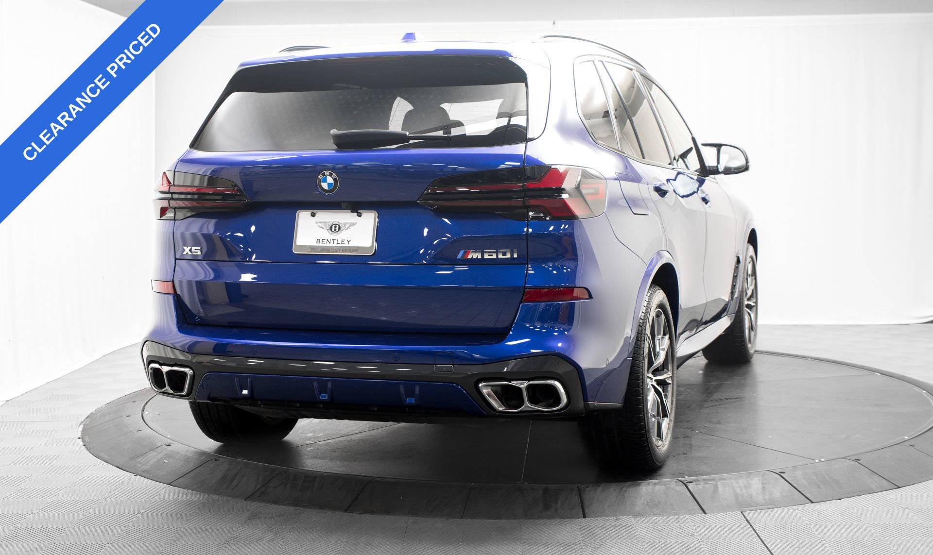 Used 2026 BMW X5 M60i AWD/4WD image 3