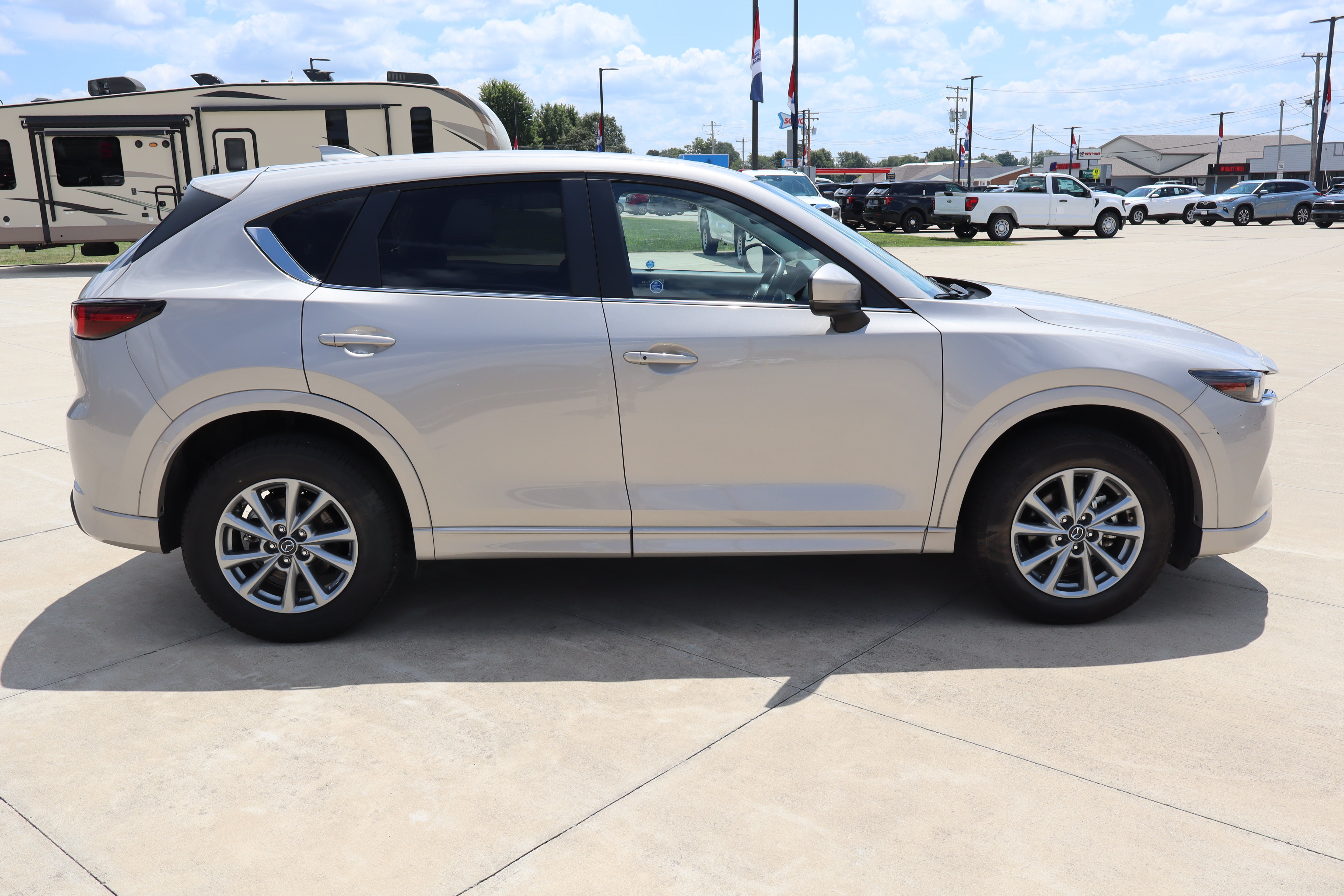 Used 2025 MAZDA CX-5 AWD 2.5 S w/ Preferred Package image 4