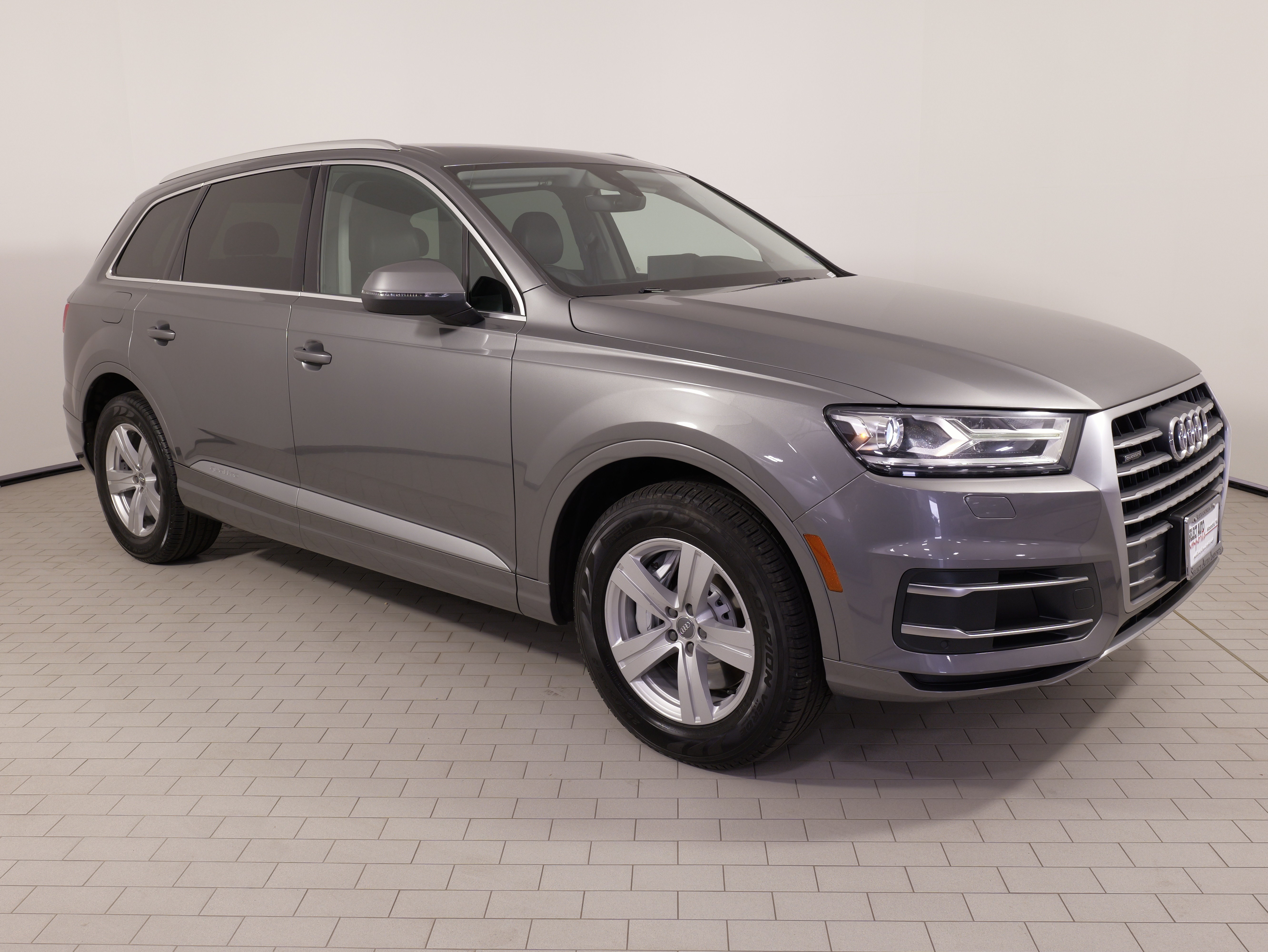 Used 2017 Audi Q7 2.0T Premium Plus w/ Premium Plus Package AWD/4WD image 7