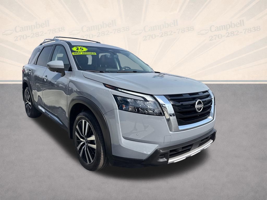 Used 2025 Nissan Pathfinder Platinum w/ Cargo Package image 8
