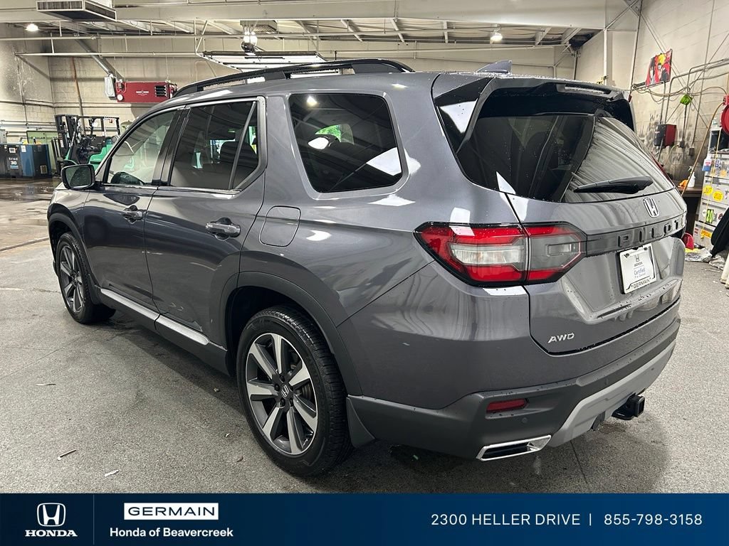 Used 2025 Honda Pilot Elite image 6