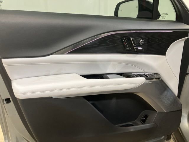 Used 2024 Cadillac Lyriq Sport image 9