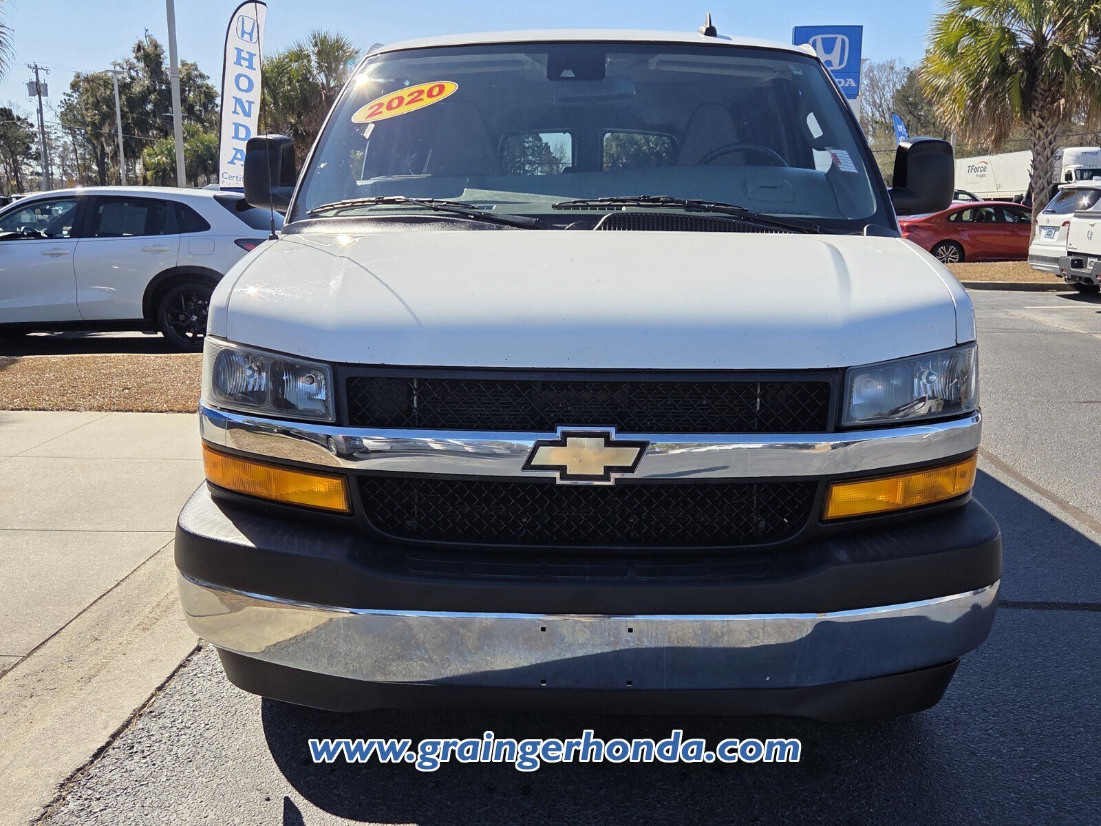 Used 2020 Chevrolet Express 2500 LT w/ LT Preferred Equipment Group video 2
