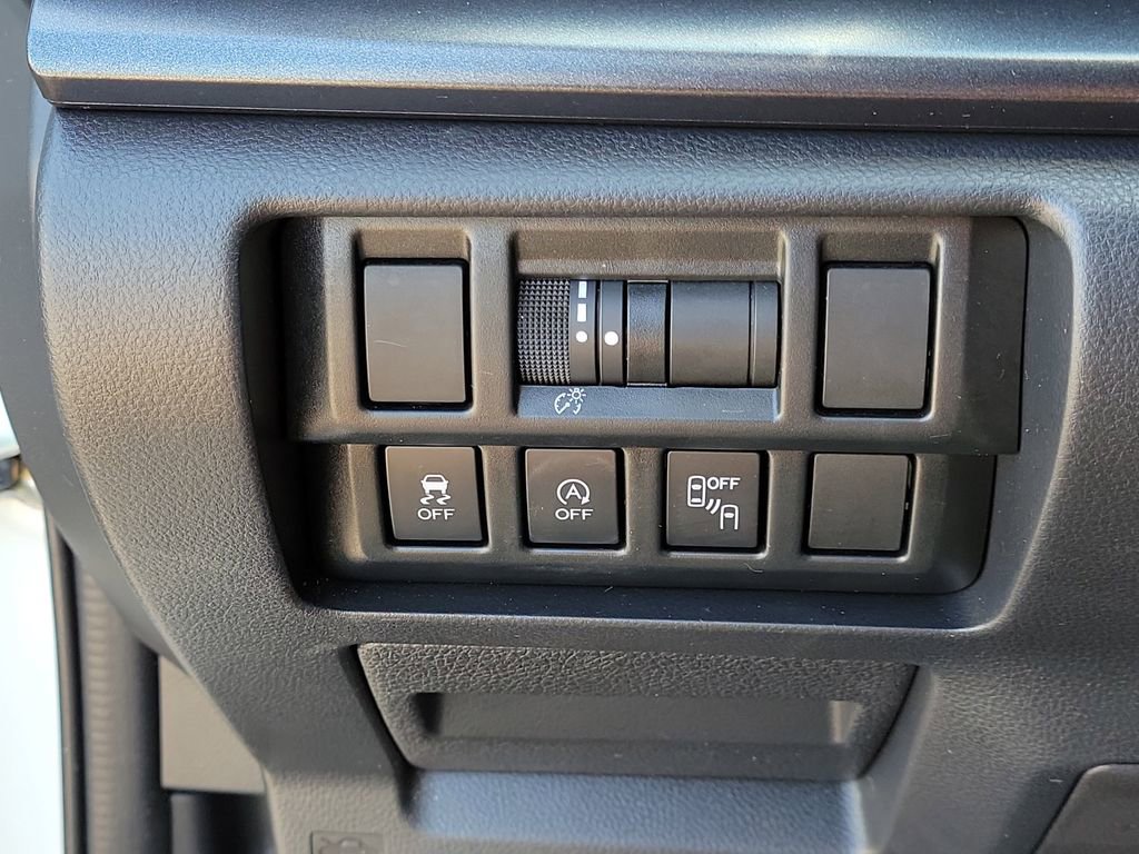 Used 2023 Subaru Crosstrek 2.5i Sport AWD/4WD image 31