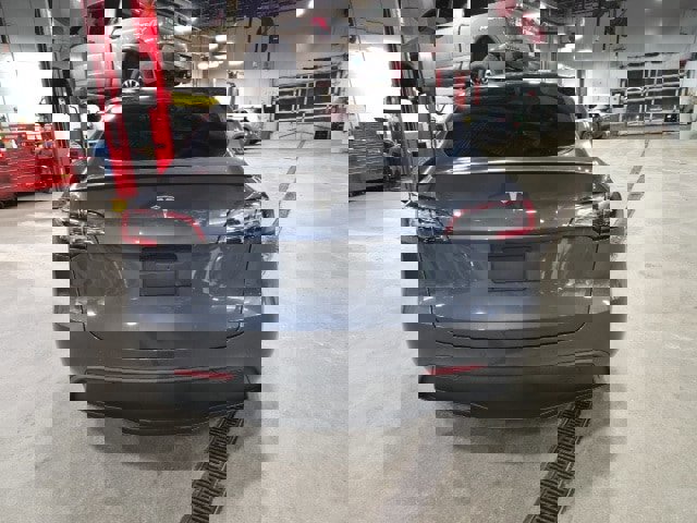 Used 2022 Tesla Model Y Performance image 7