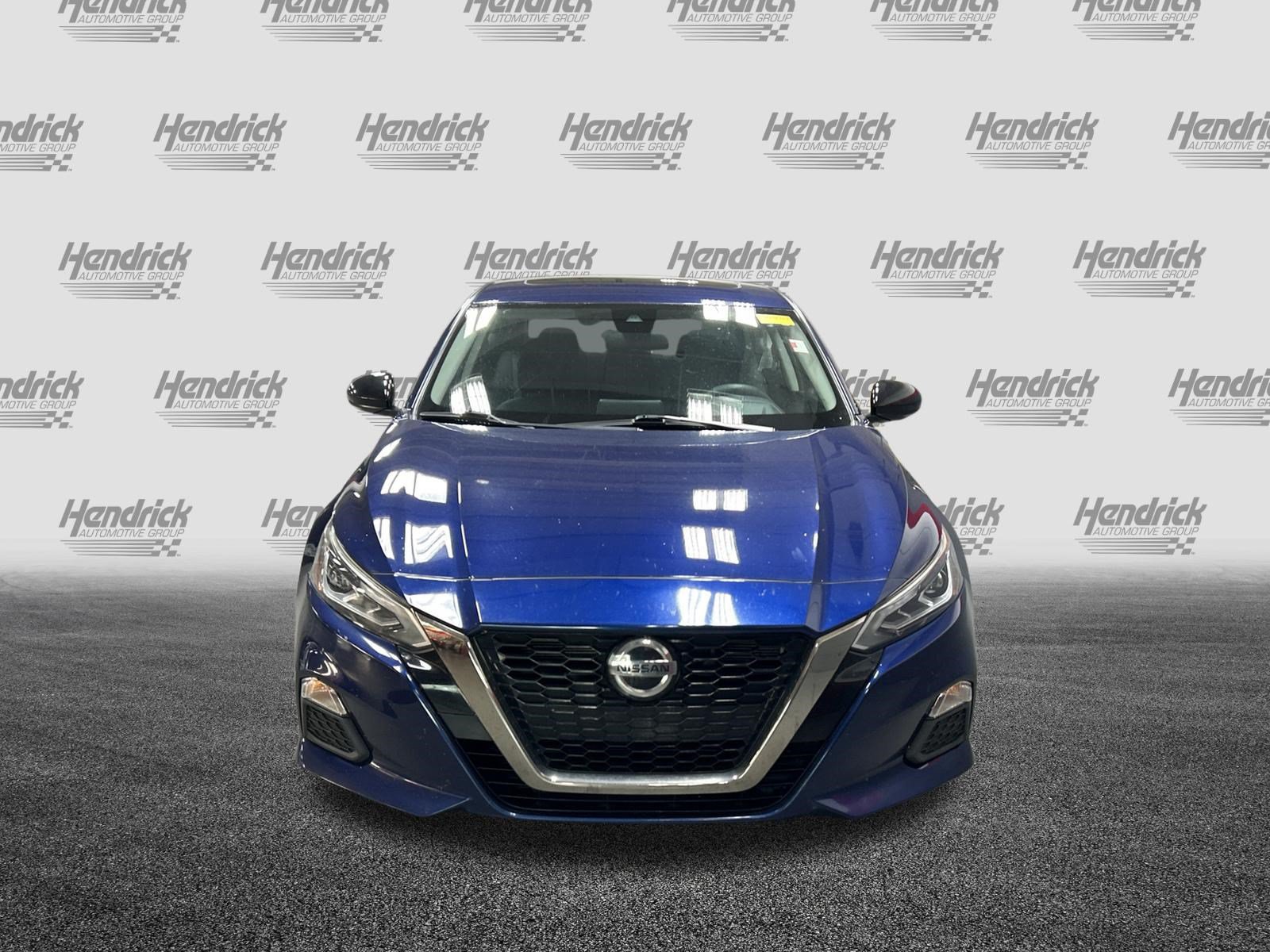 Used 2021 Nissan Altima 2.5 SR w/ SR Premium Package FWD image 3