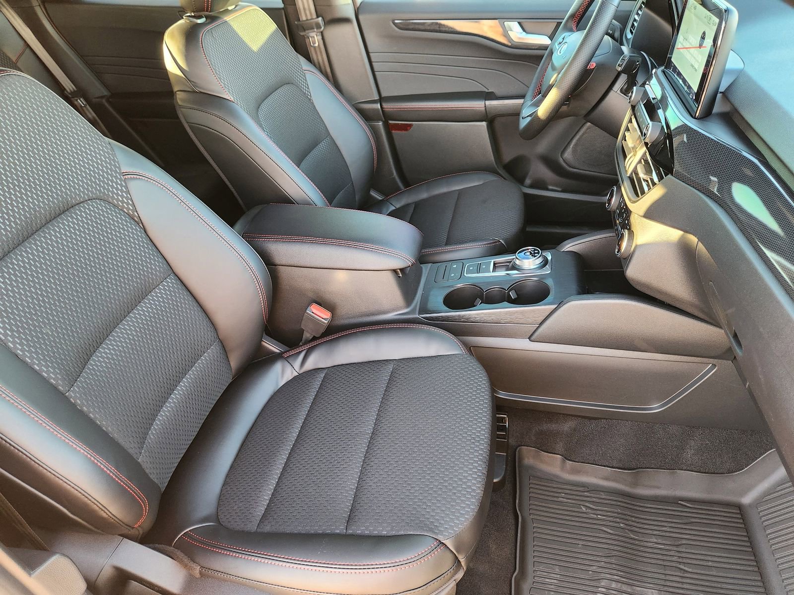 New 2026 Ford Escape ST-Line image 14