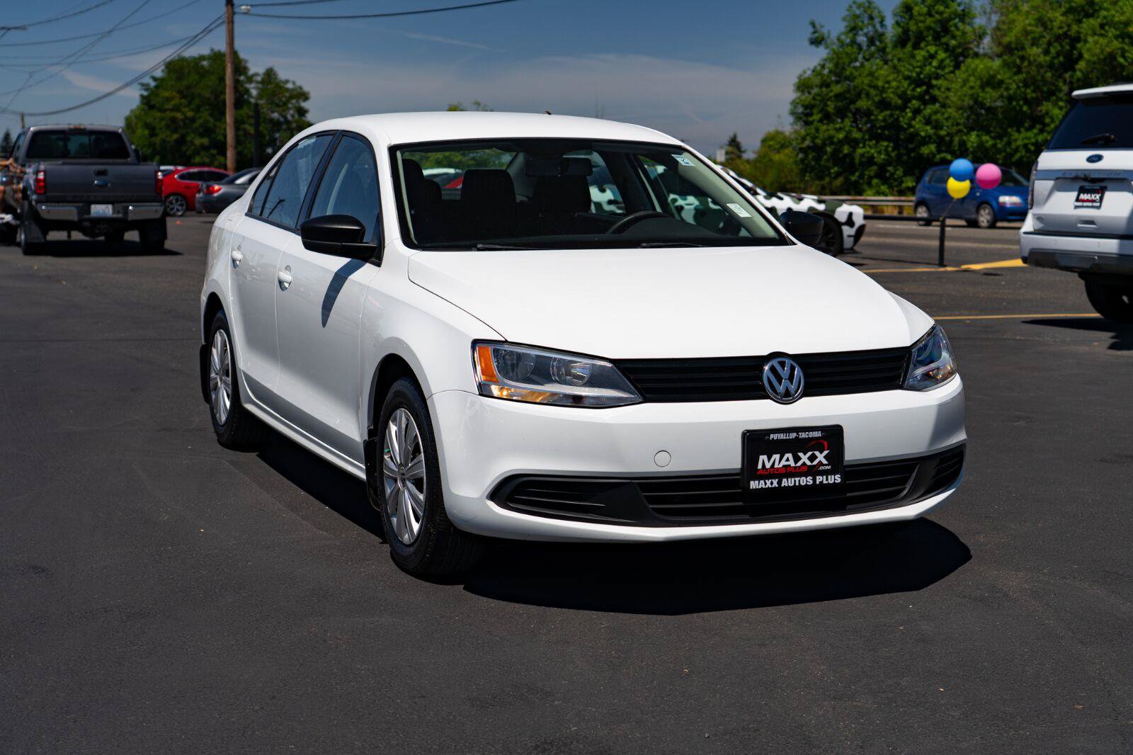 Used 2014 Volkswagen Jetta S FWD image 2