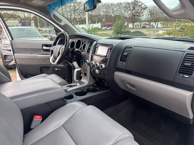 Used 2015 Toyota Sequoia Limited image 21