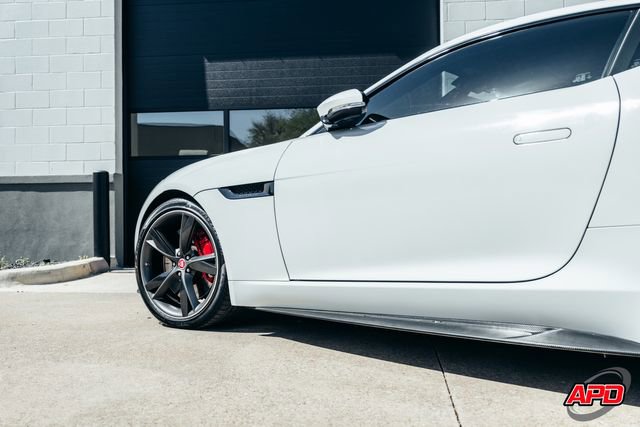 Used 2016 Jaguar F-TYPE R image 33