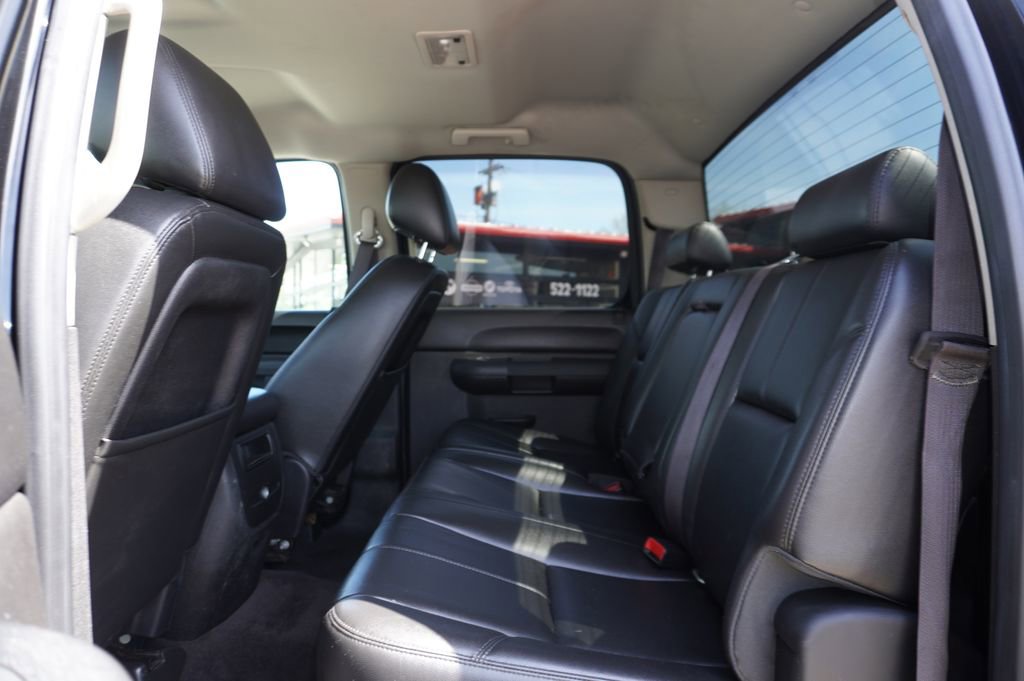 Used 2014 GMC Sierra 2500 SLE w/ SLE Preferred Package image 25