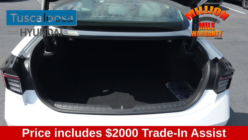 Used 2025 Hyundai Sonata SEL FWD image 10