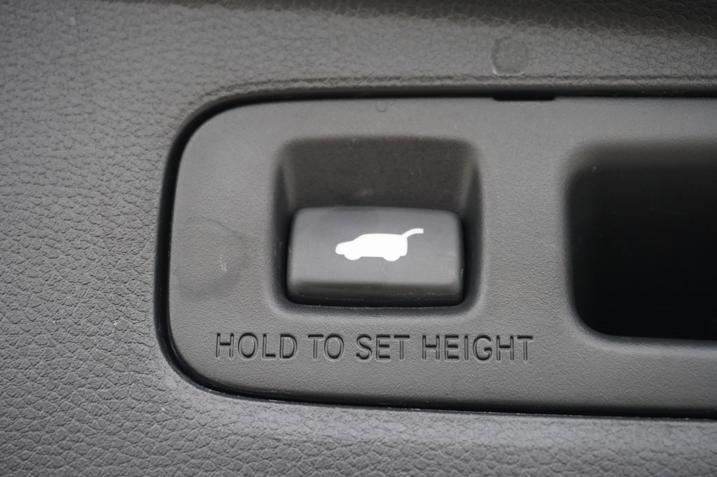 Used 2023 Honda CR-V EX-L image 9