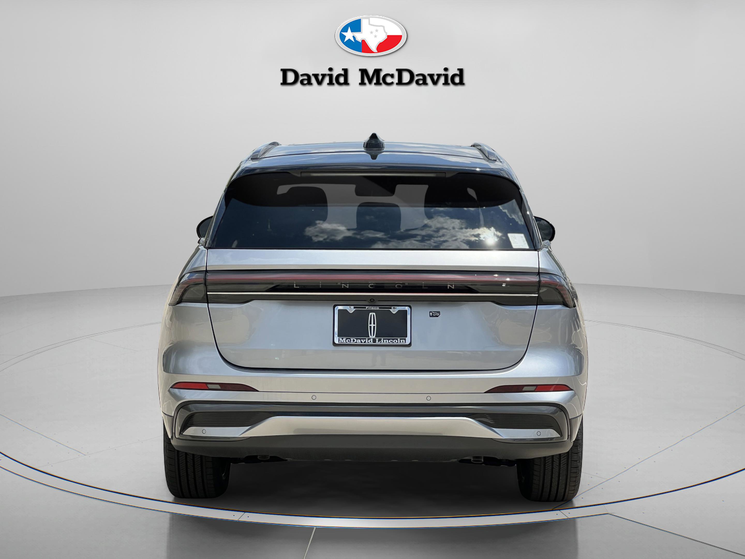 New 2025 Lincoln Nautilus Reserve w/ Jet Appearance Package image 7