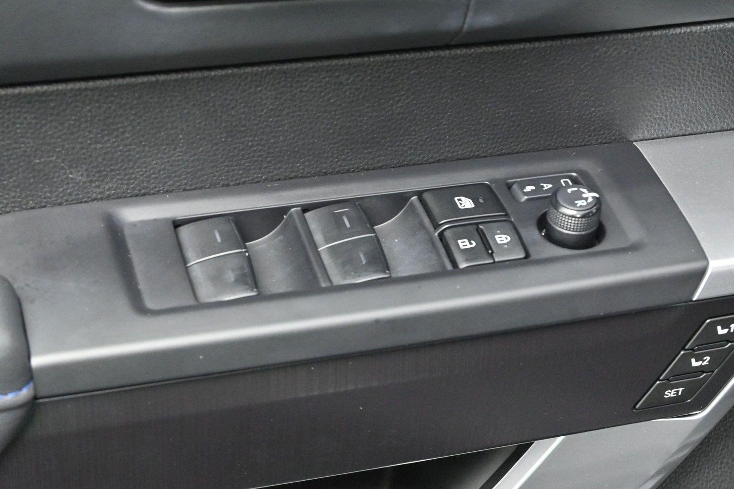 Used 2023 Toyota Sequoia Platinum AWD/4WD image 15