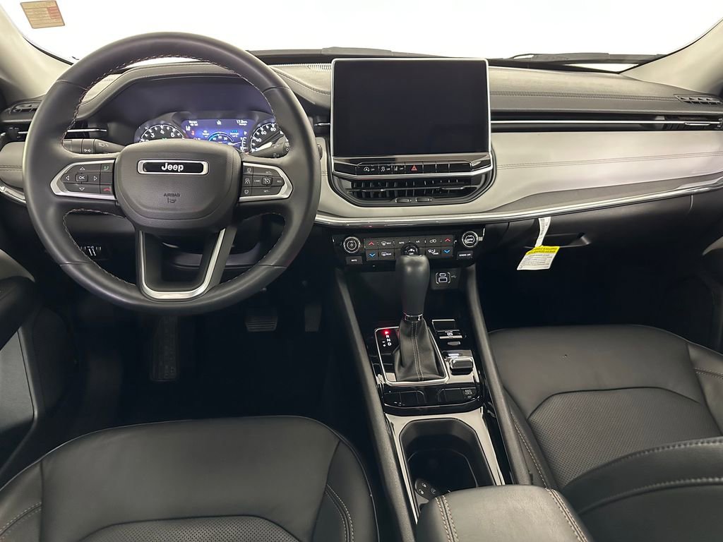 Used 2022 Jeep Compass Limited image 10