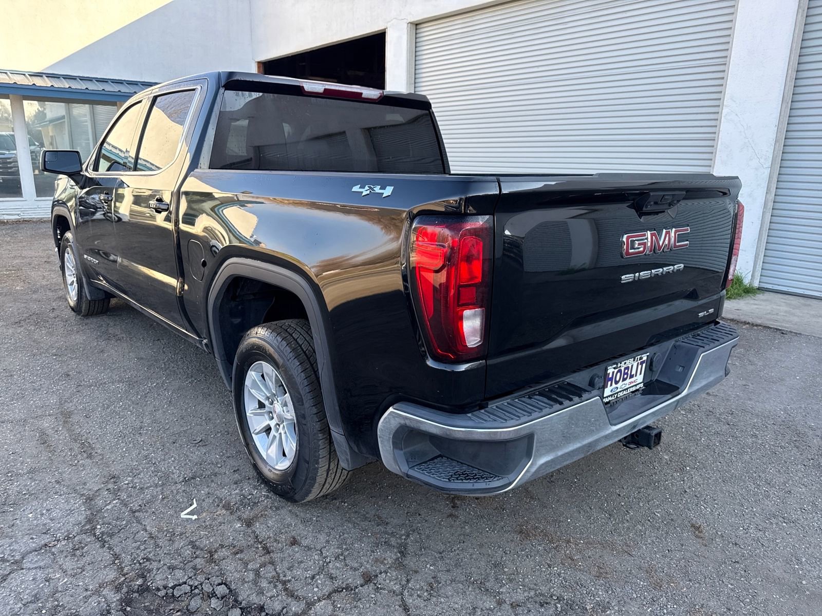Used 2023 GMC Sierra 1500 SLE image 3