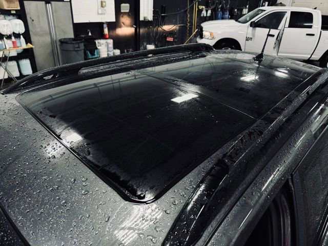 Used 2022 Jeep Cherokee Limited image 10