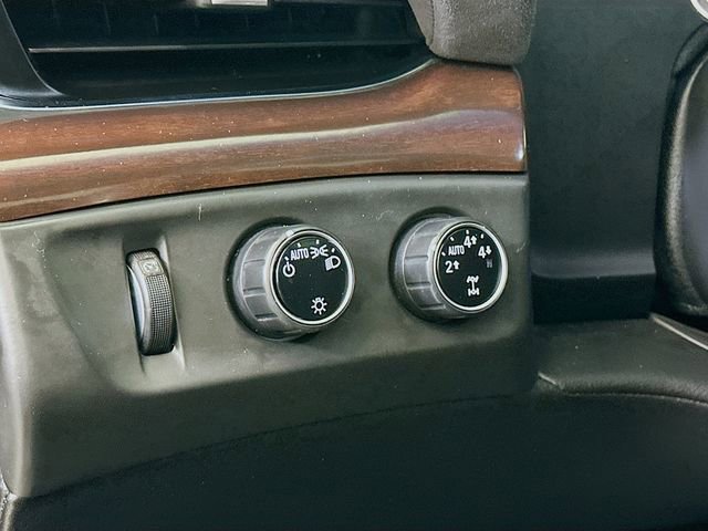 Used 2016 Cadillac Escalade Luxury image 10