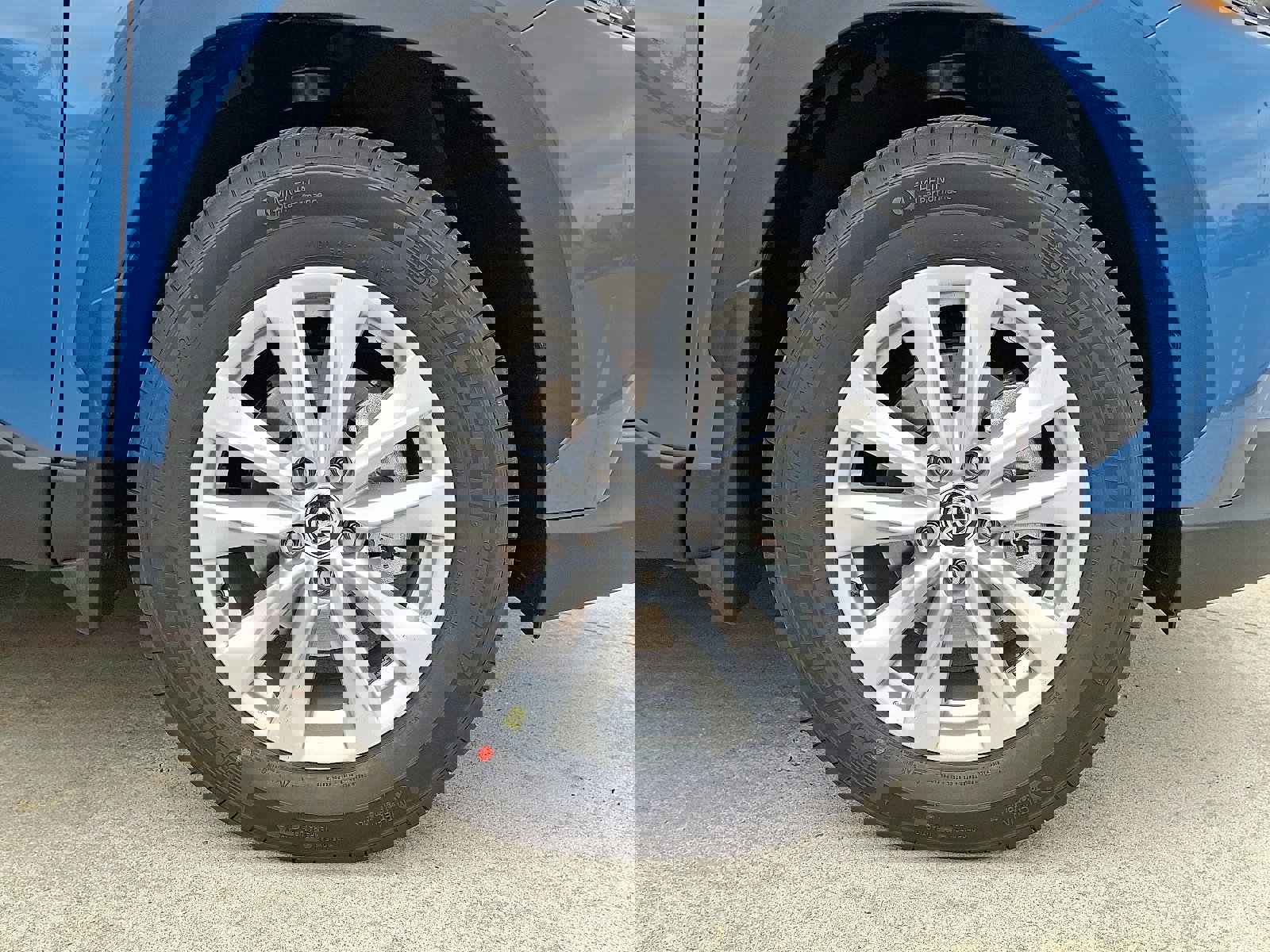 New 2026 Toyota Corolla Cross LE AWD/4WD image 4