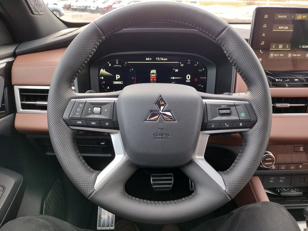 New 2026 Mitsubishi Outlander SEL image 7