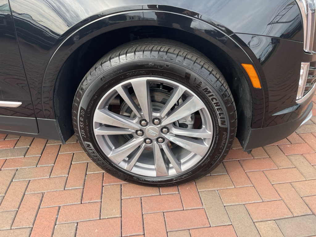 Used 2025 Cadillac XT5 Premium Luxury AWD/4WD image 6