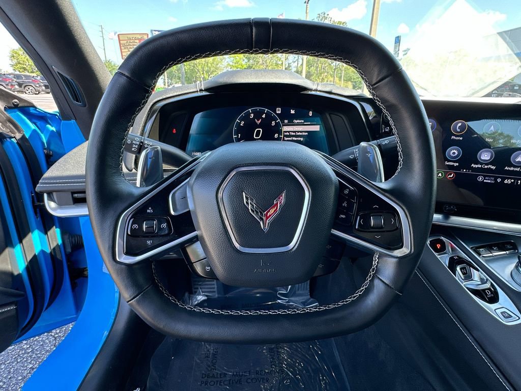 Used 2023 Chevrolet Corvette Stingray Preferred Cpe w/ Body-Color Dual Roof Package RWD image 11